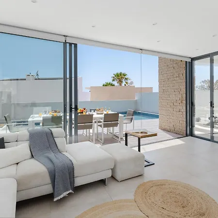 Karat Neveda Willa *