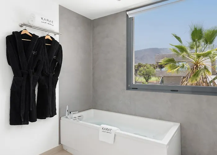 Karat Neveda Costa Adeje (Tenerife)