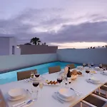 וילה Karat Neveda אדחה