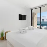 וילה Karat Neveda