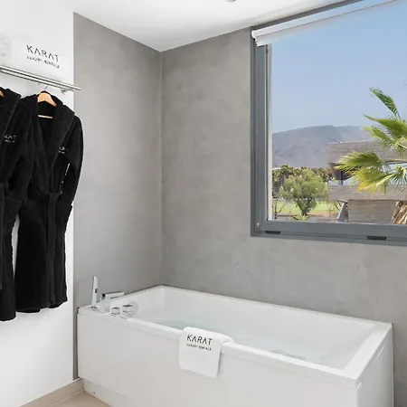 Karat Neveda Costa Adeje (Tenerife)