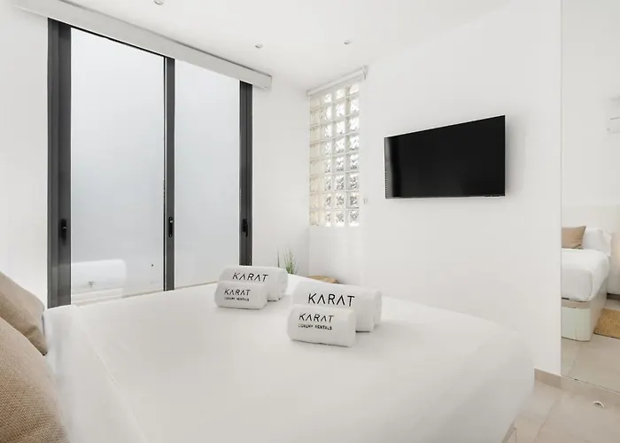 Karat Neveda * 阿德耶